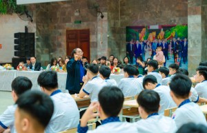 Đánh thức bản lĩnh và sự thấu cảm cho học sinh