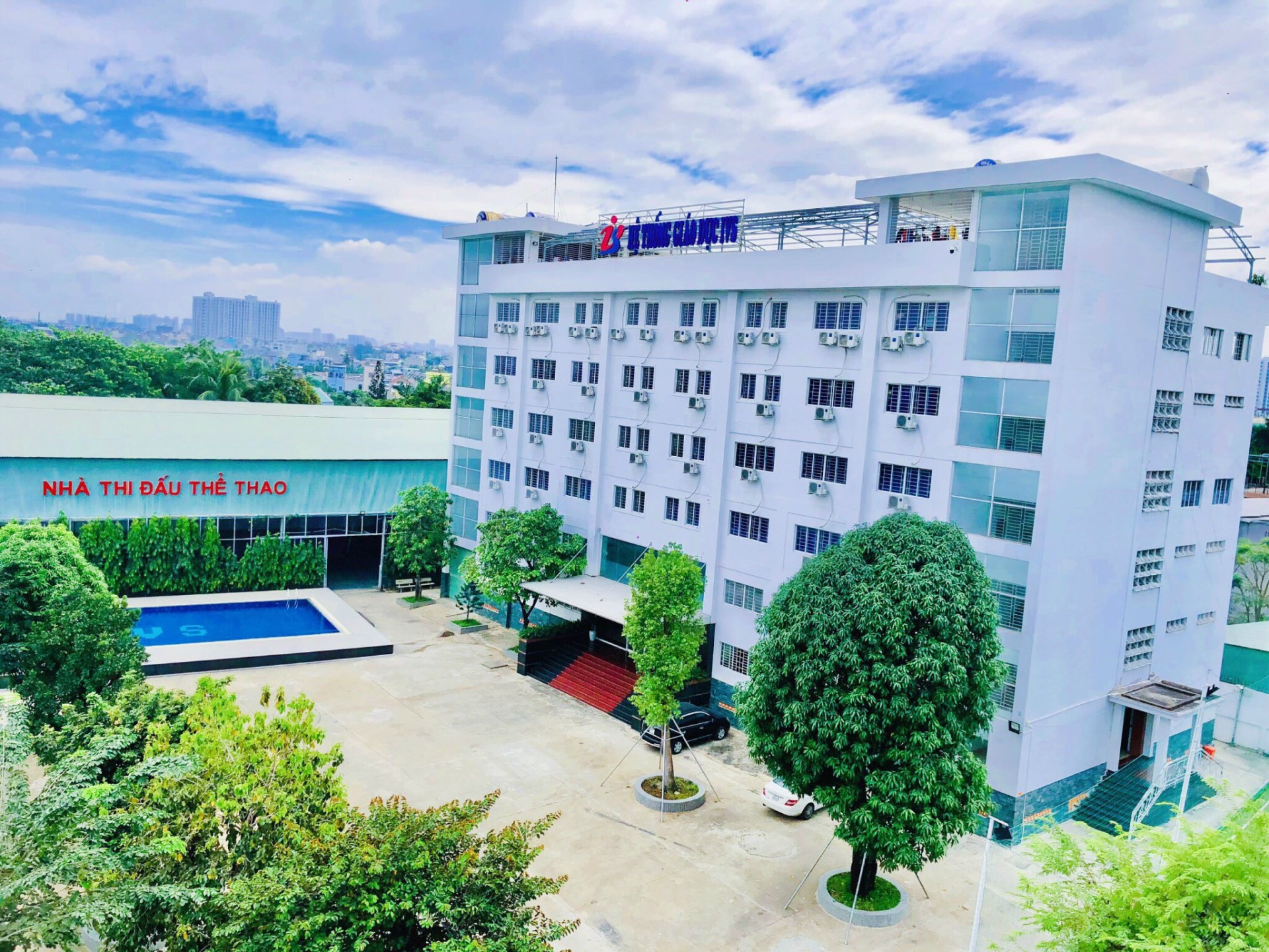 IVS Tp. Hồ Chí Minh
