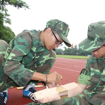 cuu-thuong-10.jpg
