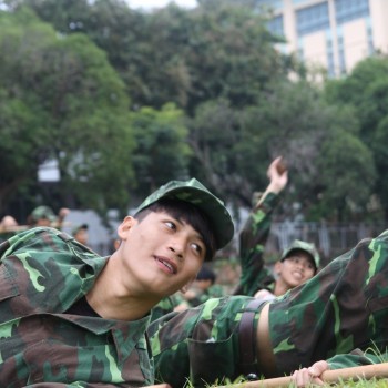 hs-13.jpg